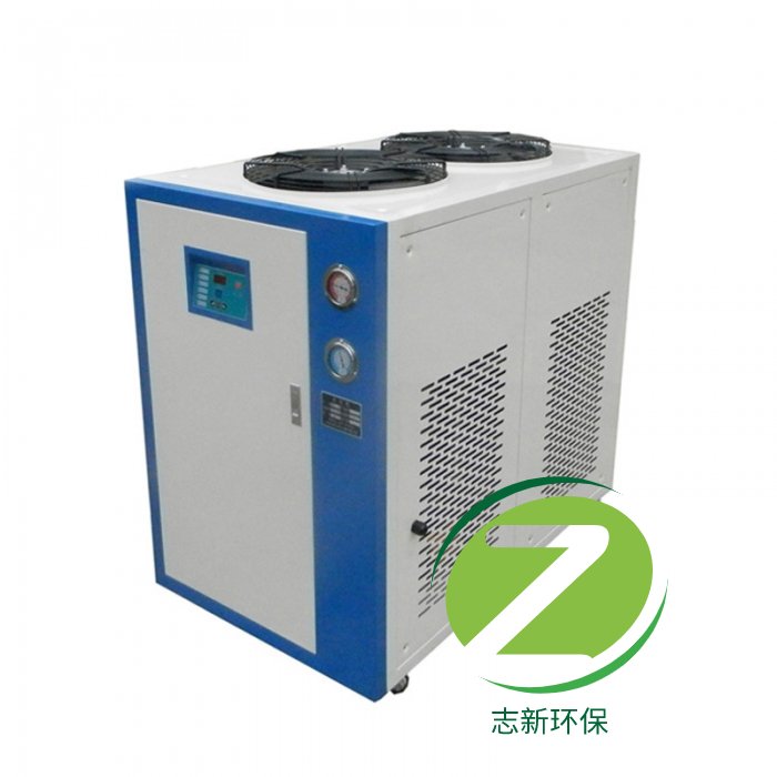 布袋除塵器結(jié)構(gòu)設(shè)計(jì)說(shuō)明。